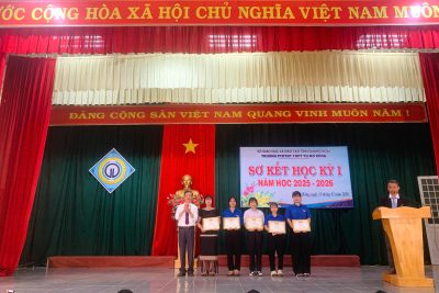 SƠ KẾT HỌC KÌ I VÀ TUYÊN DƯƠNG HỌC SINH, GIÁO VIÊN NĂM HỌC 2025 – 2026