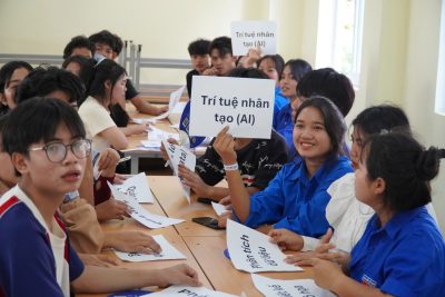 Hình ảnh học sinh tham gia hoạt động trải nghiệm tại trường UDCK